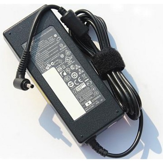 Nešiojamo kompiuterio įkroviklis DELL 90W: 19.5V, 4.62A Nešiojamo kompiuterio įkroviklis DELL 90W: 19.5V, 4.62A